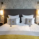 Boutique Centre 4*