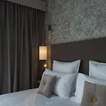 Boutique Centre Hotel