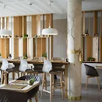 Отель Boutique Centre 4*