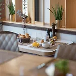 Boutique Centre Отель 4*