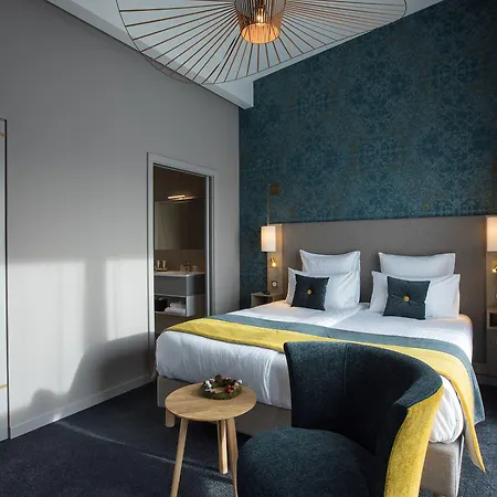 Boutique Centre Hotel 4*