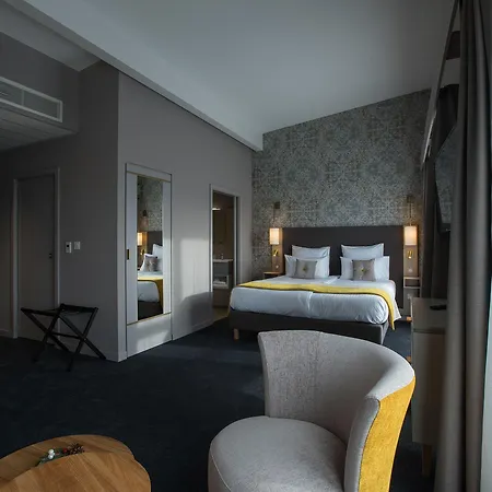 Boutique Centre 4*