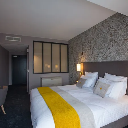 Boutique Centre Hotel 4*