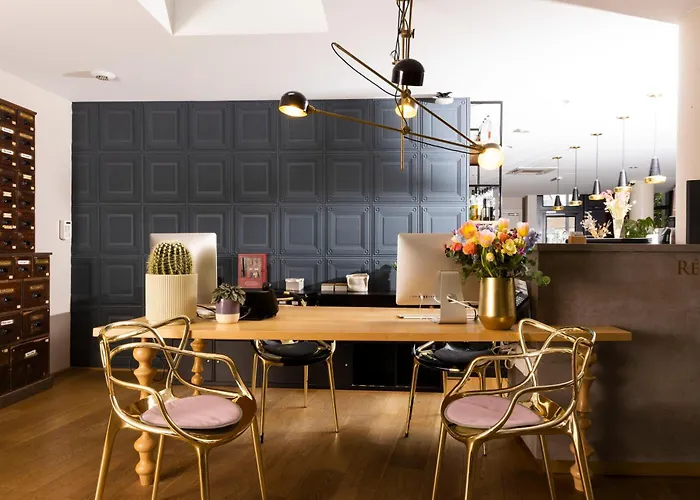 Boutique Centre Hotel 4*