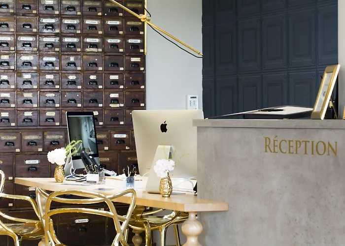 Boutique Centre Hotel