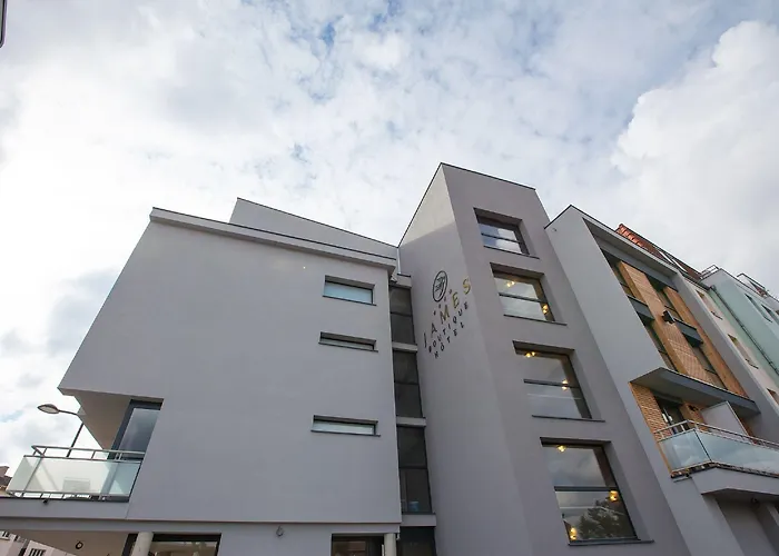 Boutique Centre Hotel 4*